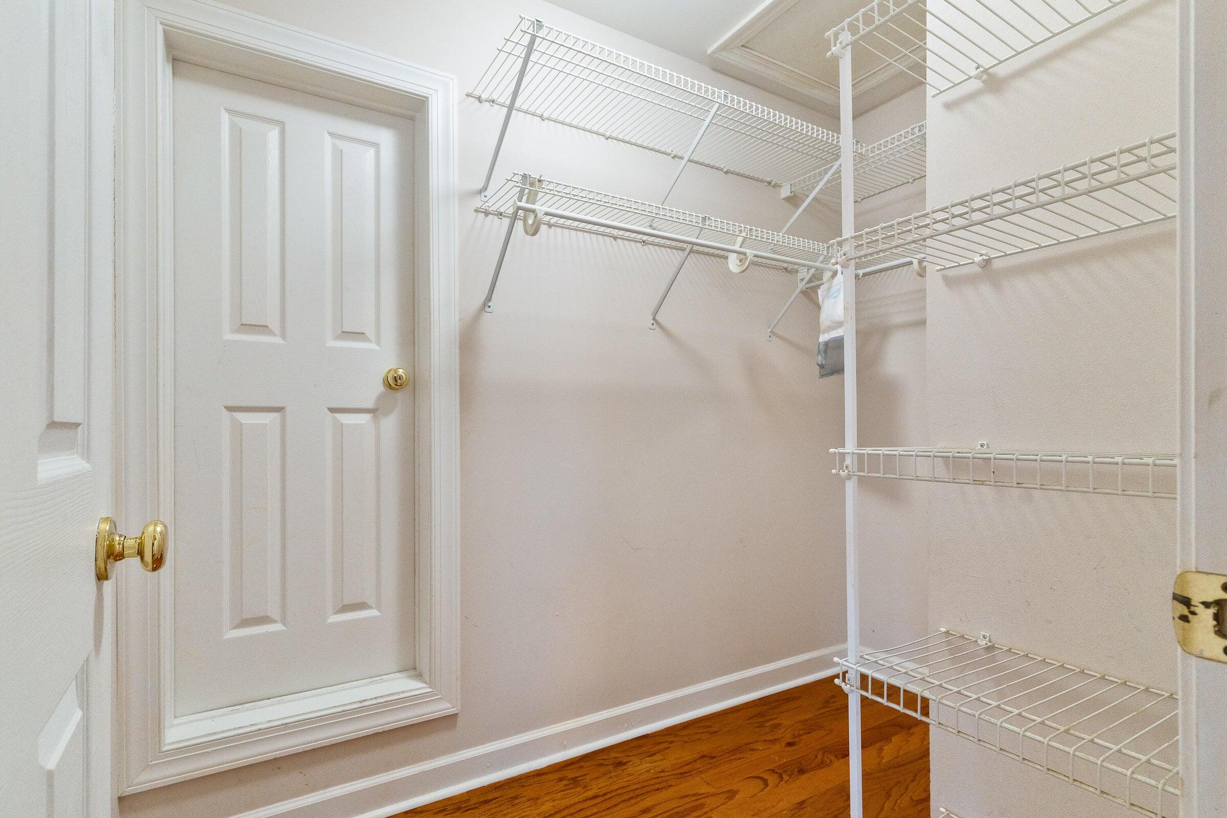 256 NW Ventura Circle