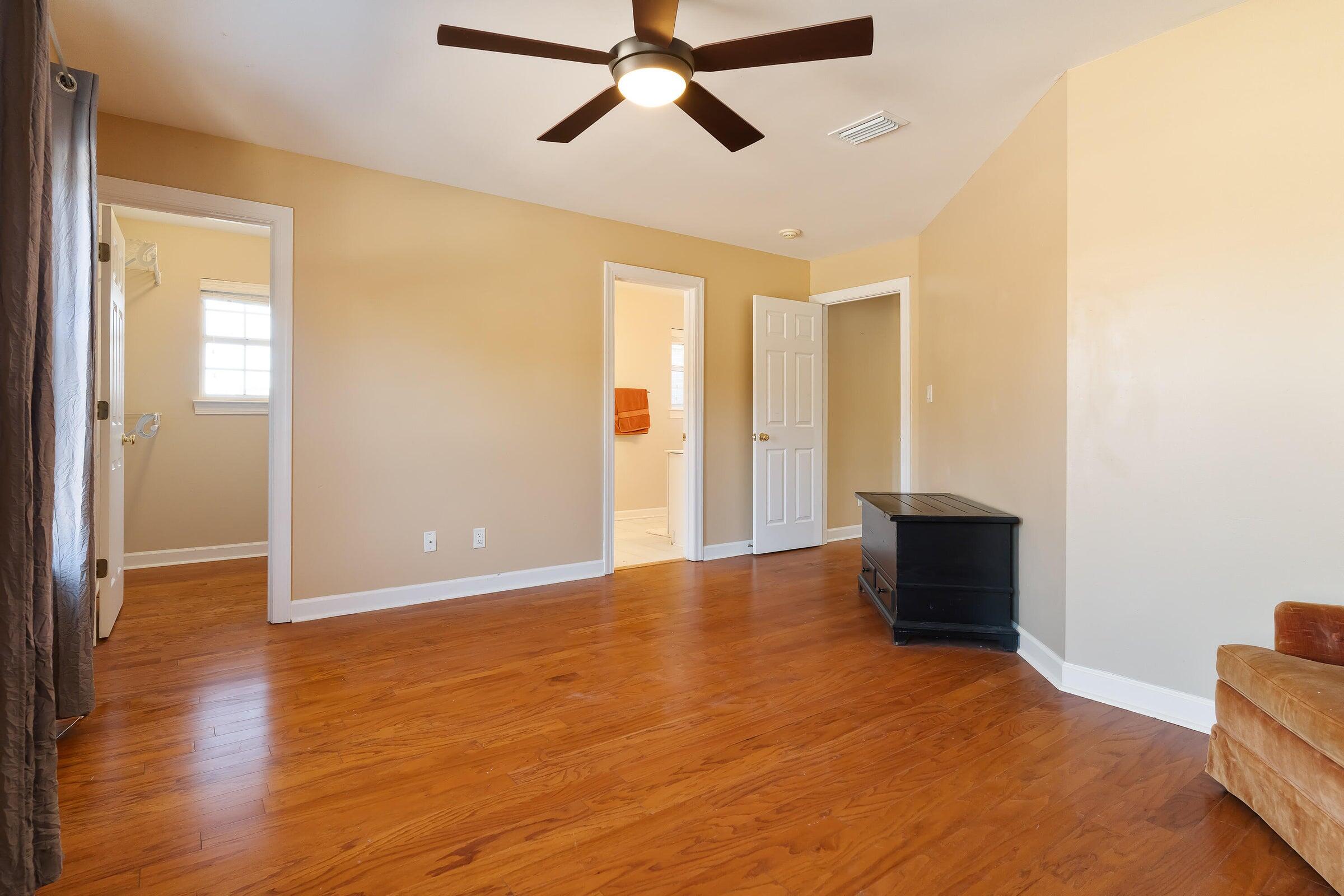 256 NW Ventura Circle