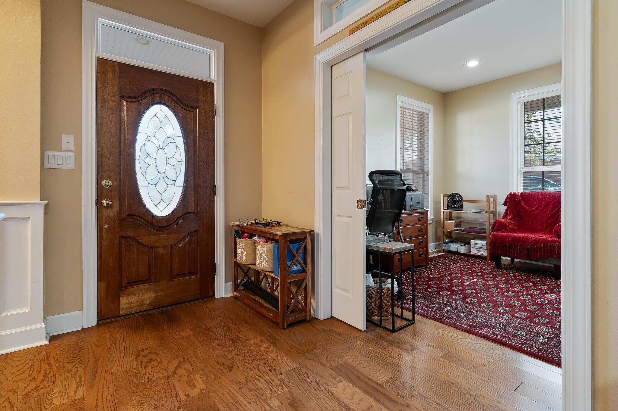 256 NW Ventura Circle