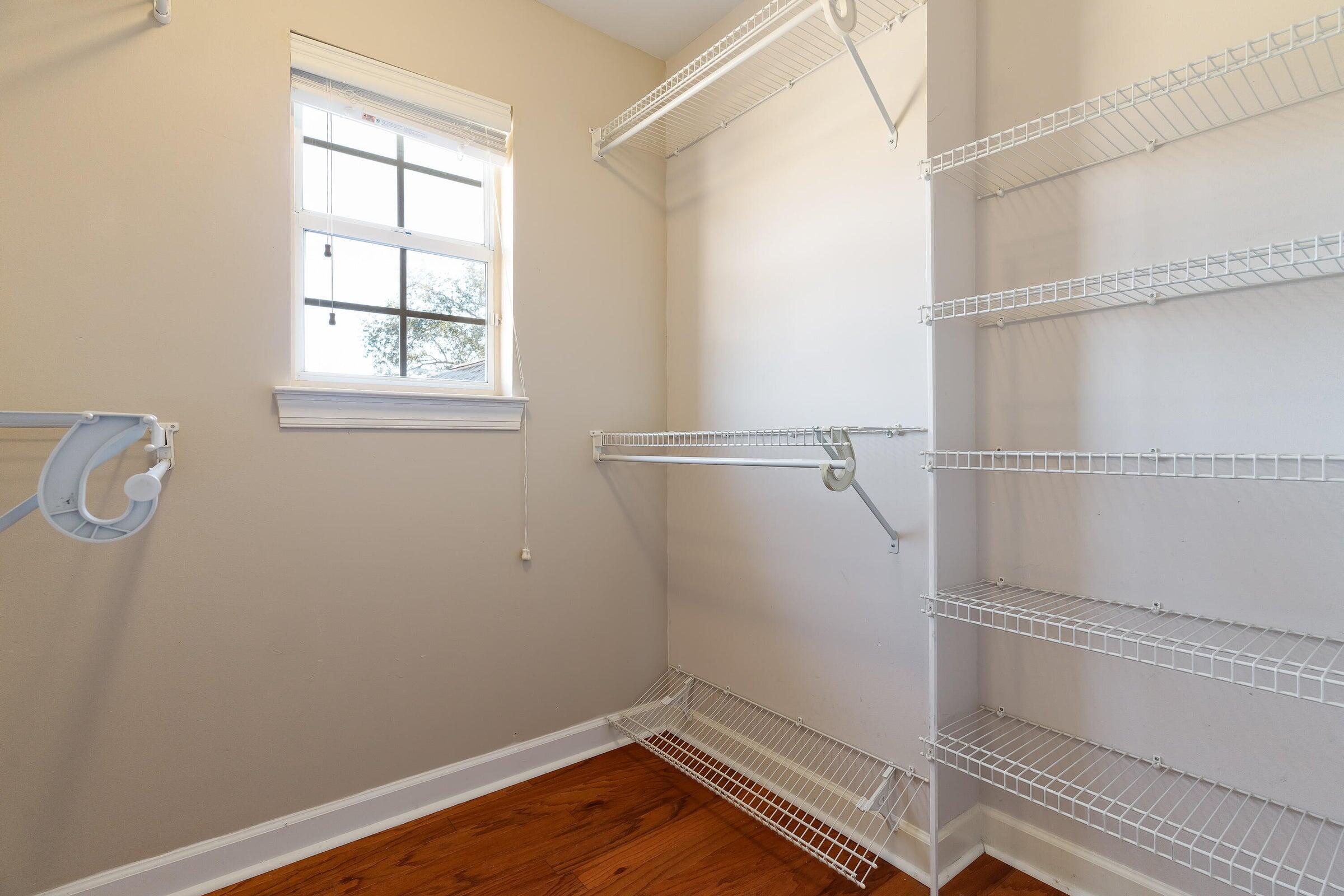 256 NW Ventura Circle