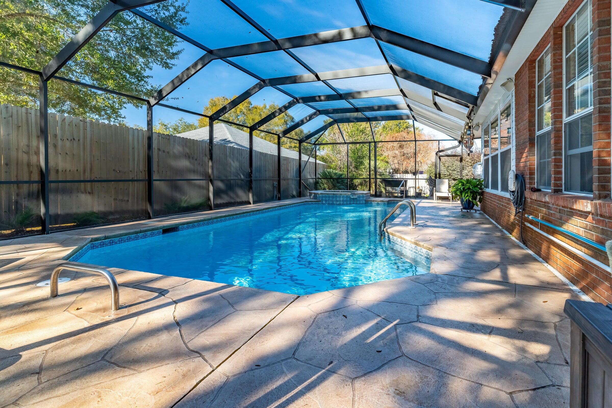 256 NW Ventura Circle