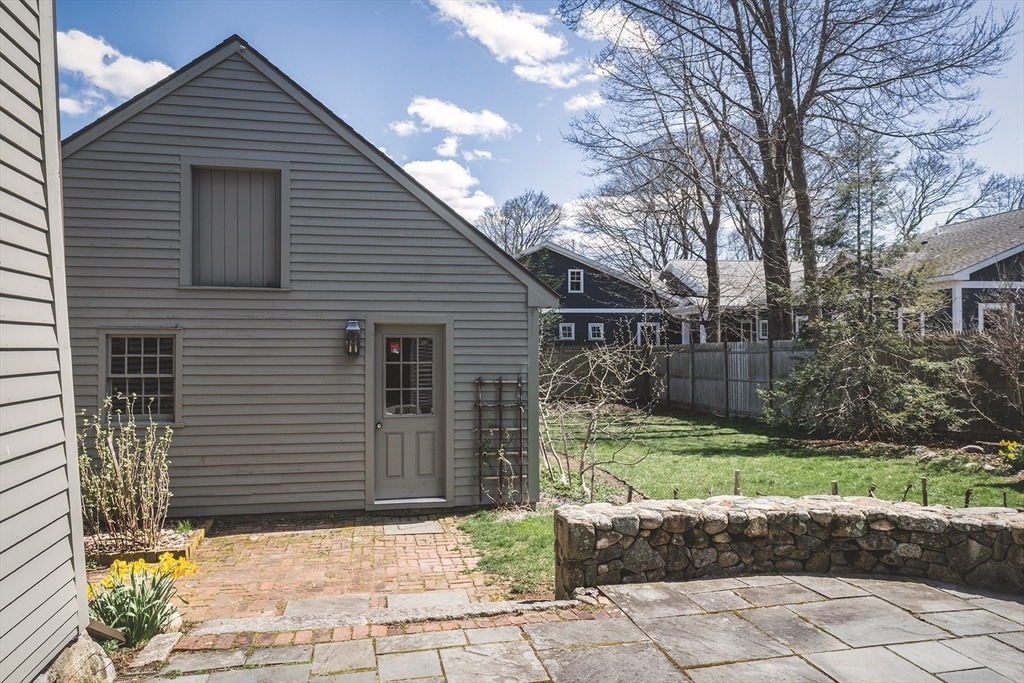 27 Summer St