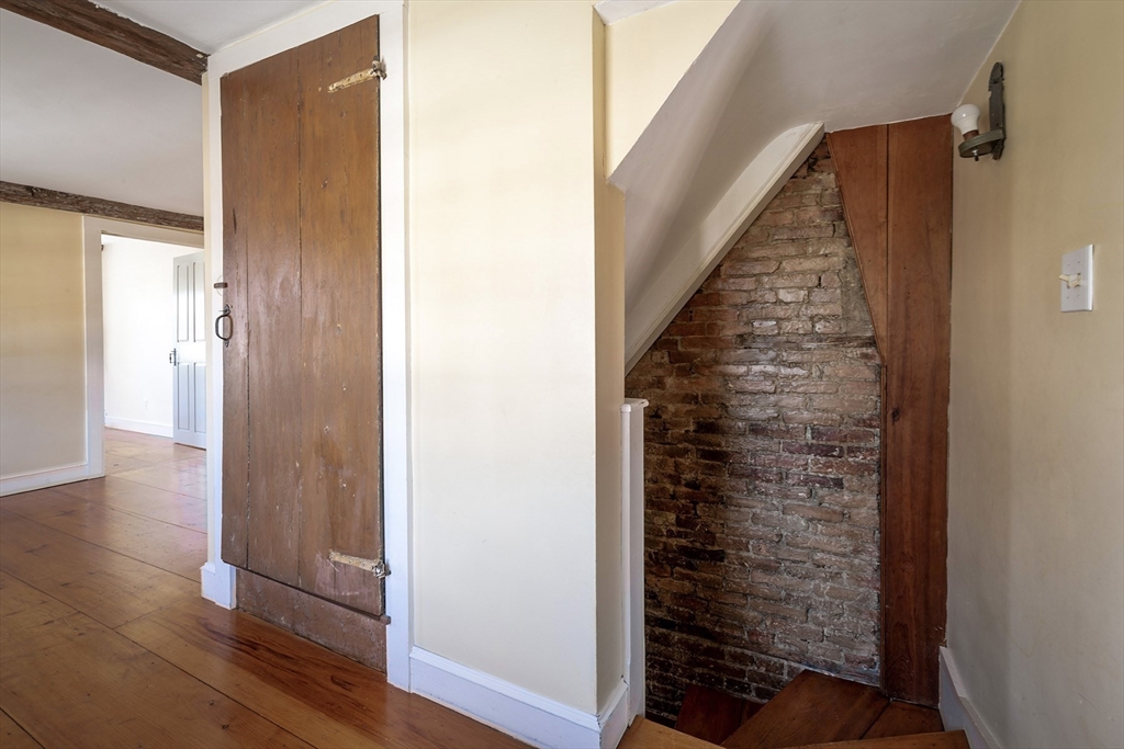 27 Summer St