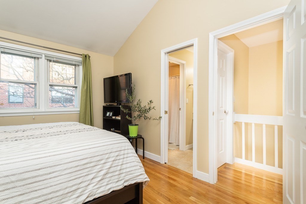 135 Bolton St Unit: SF