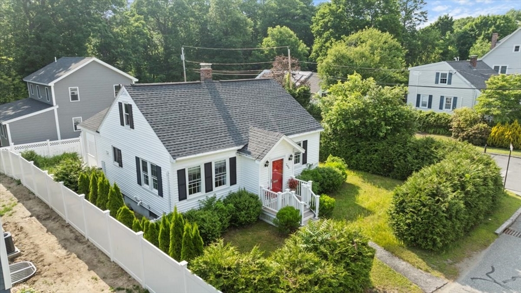 203 Wentworth Ave