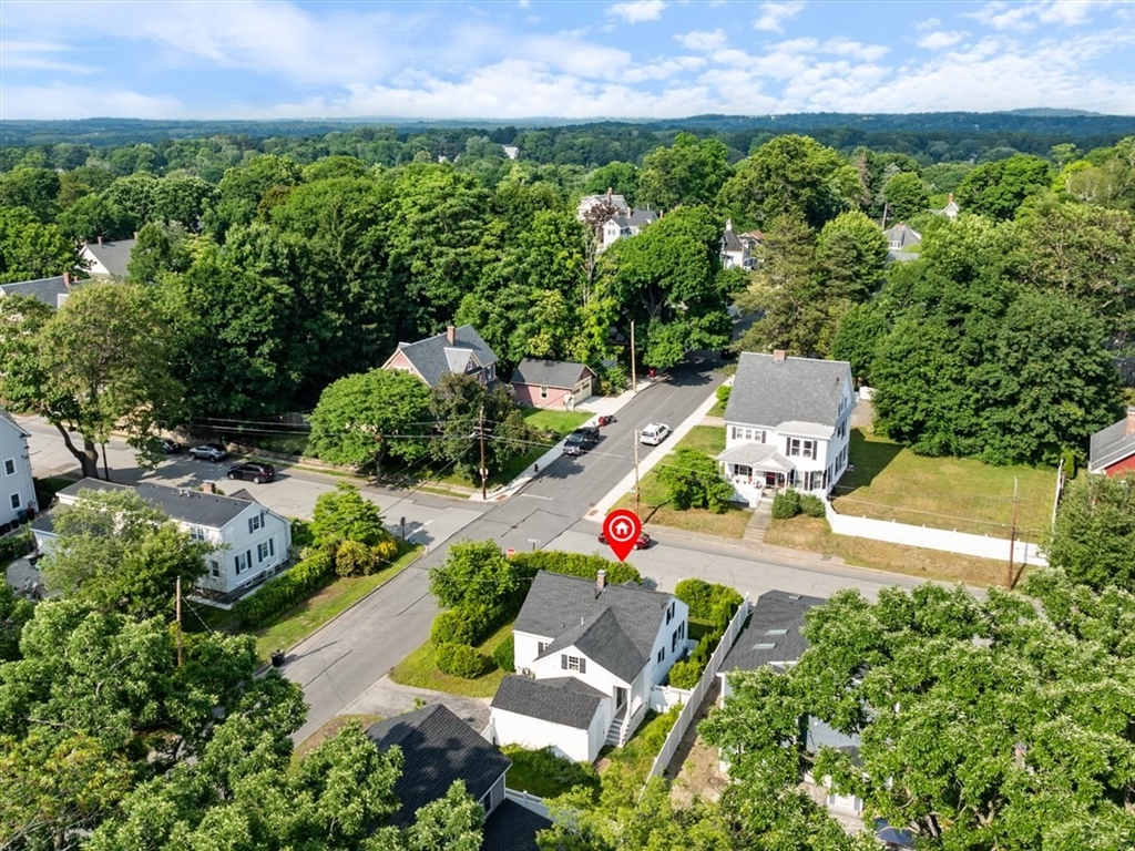 203 Wentworth Ave