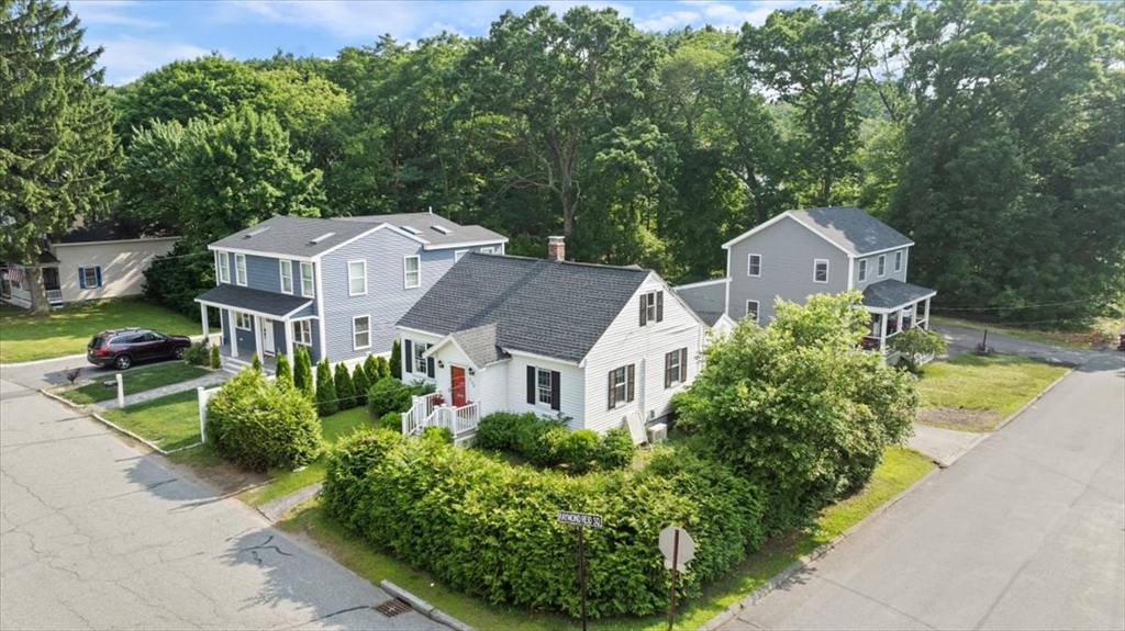 203 Wentworth Ave