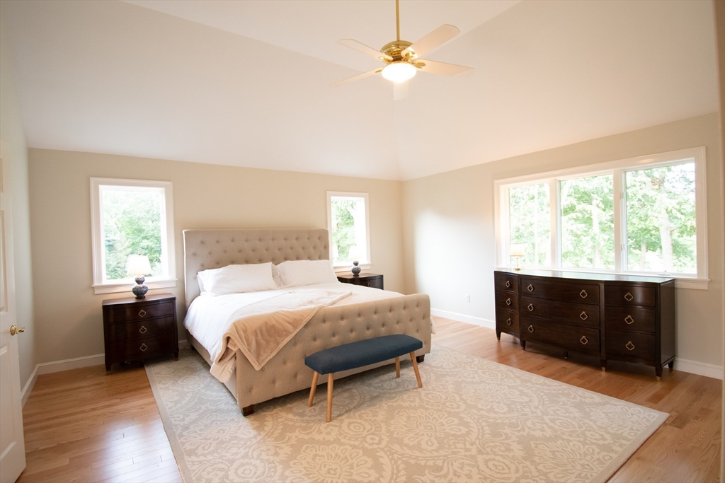 32 Choate Ln