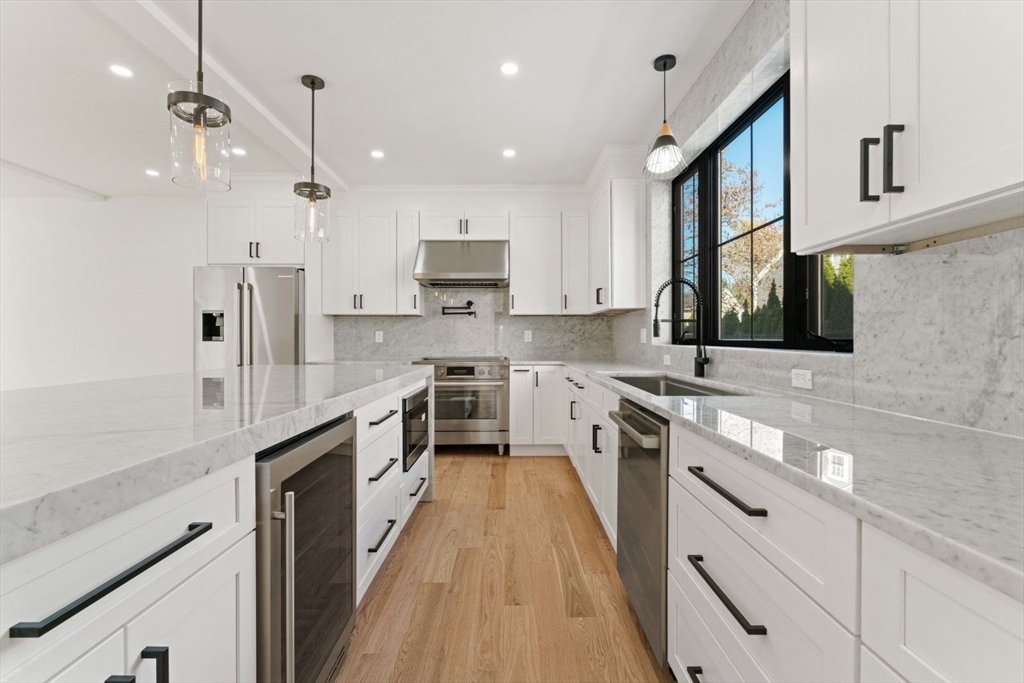 3 Brook Street # B