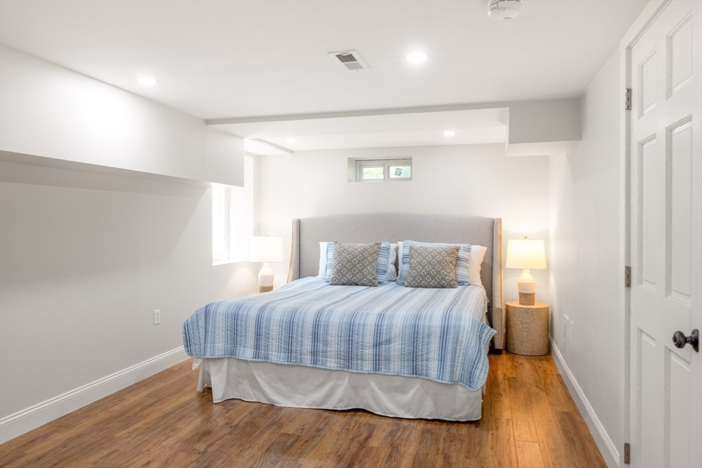 5 Pinetree Lane
