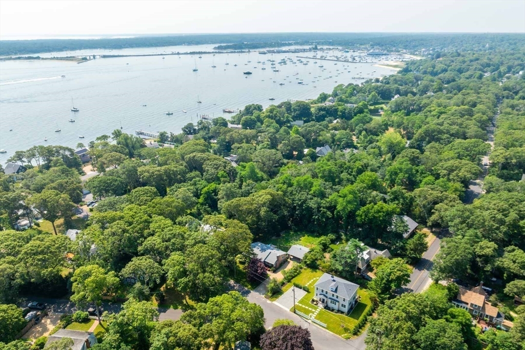 5 Pinetree Lane