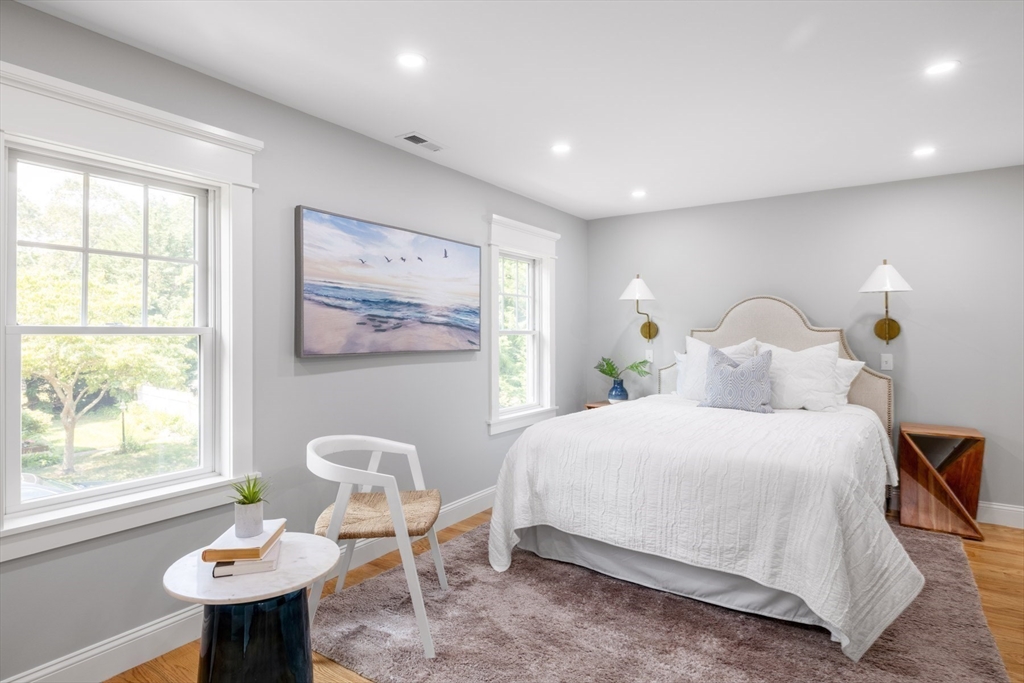 5 Pinetree Lane