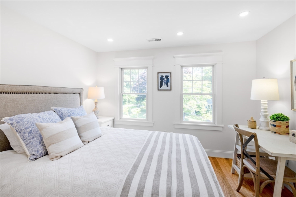 5 Pinetree Lane