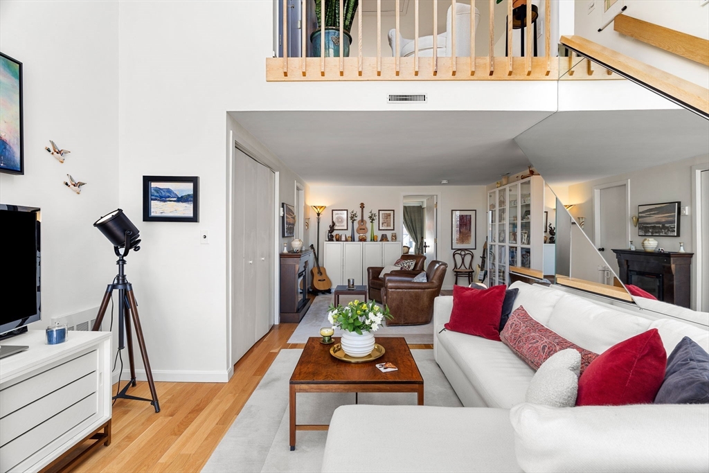 126 Merrimac St # 45