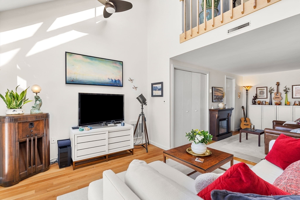 126 Merrimac St # 45