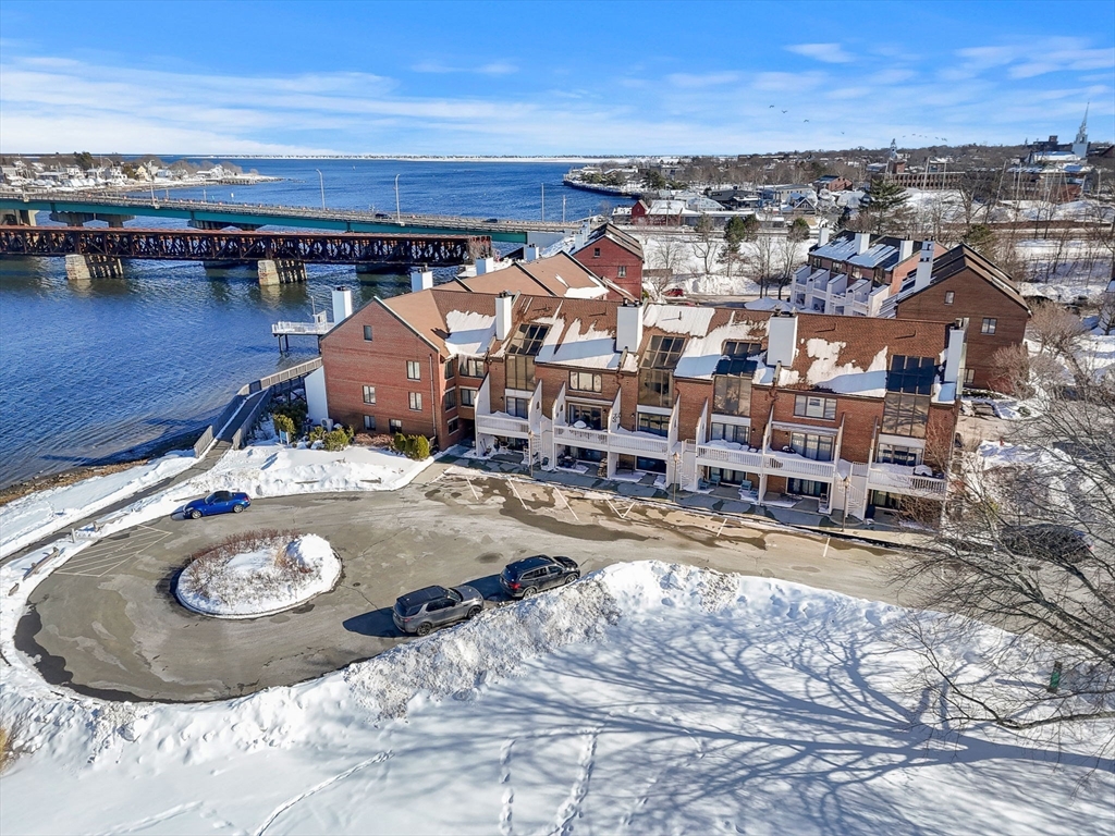 126 Merrimac St # 45