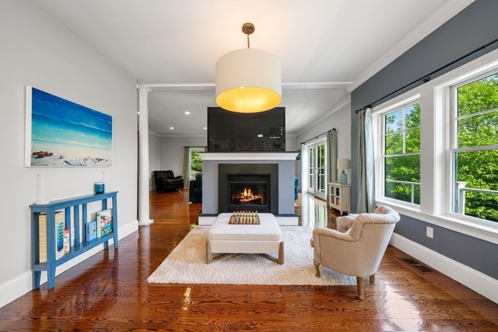 22 Crooked Lane