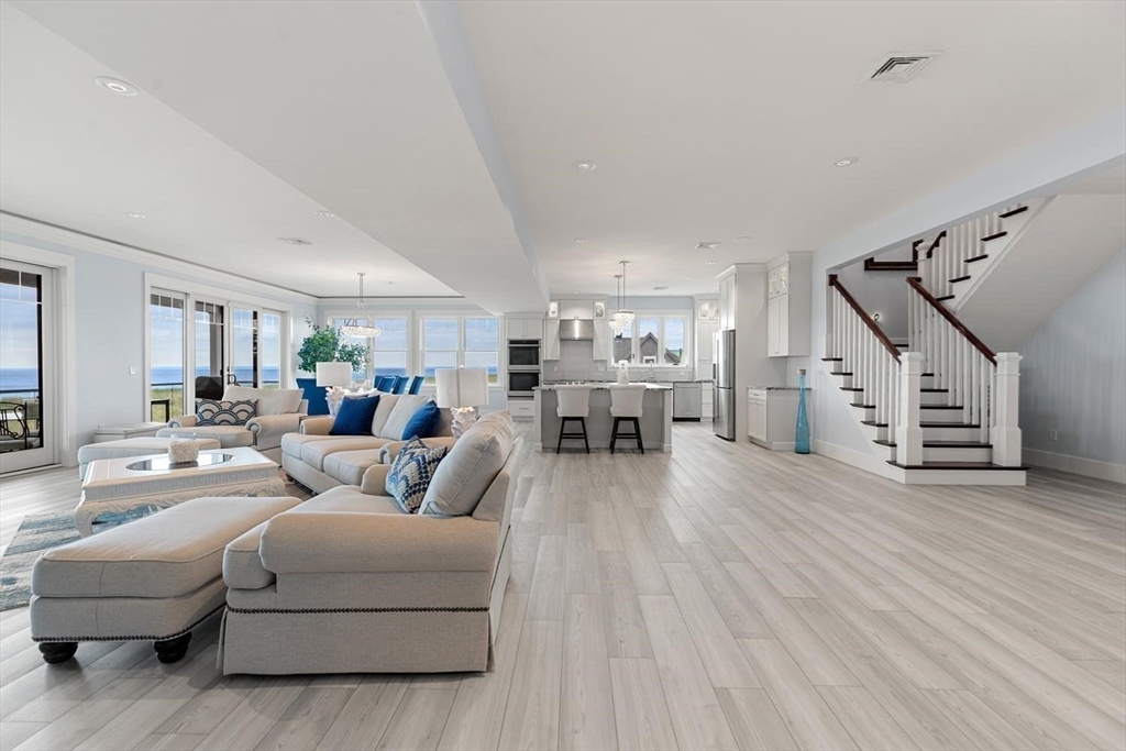 4 35th St