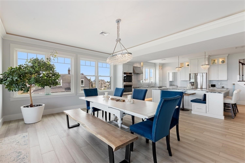 4 35th St