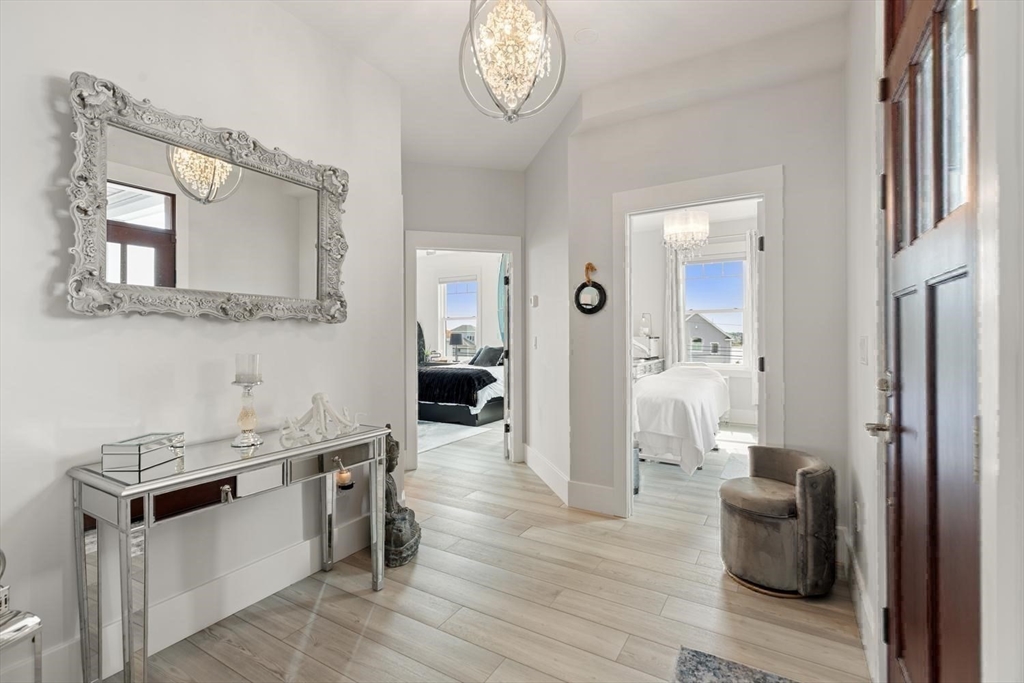 4 35th St