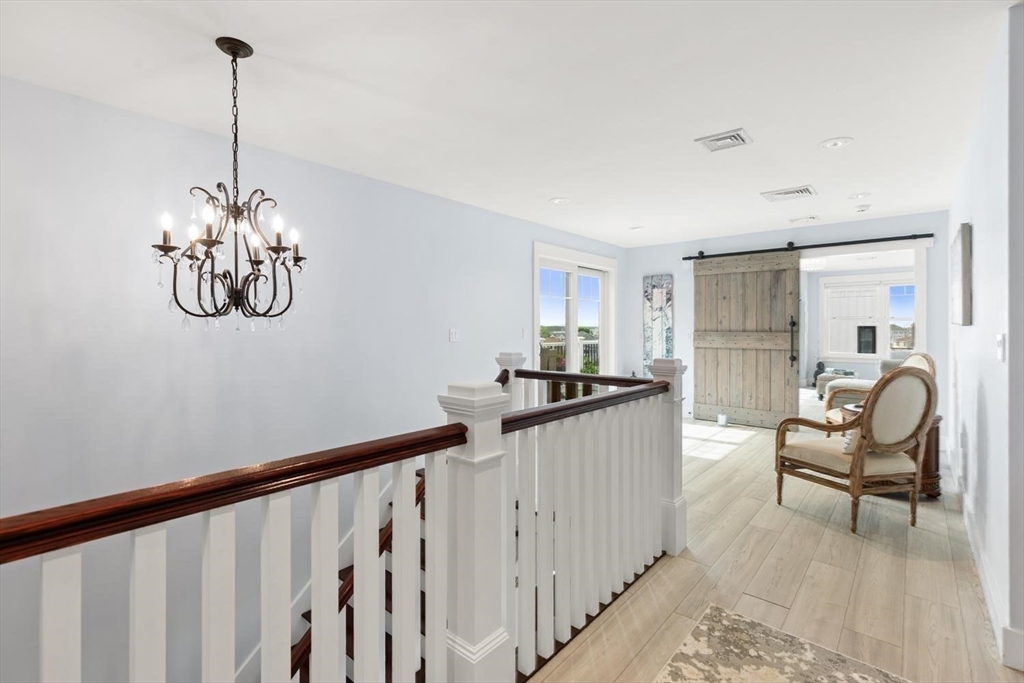 4 35th St