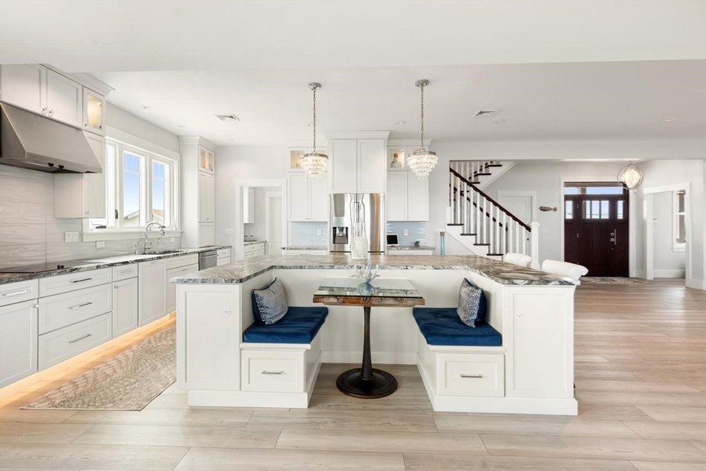 4 35th St