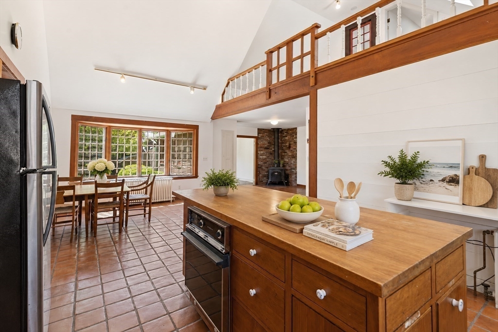 69 Dolliver Neck Rd
