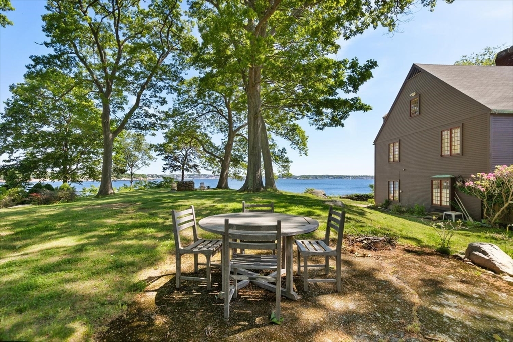 69 Dolliver Neck Rd