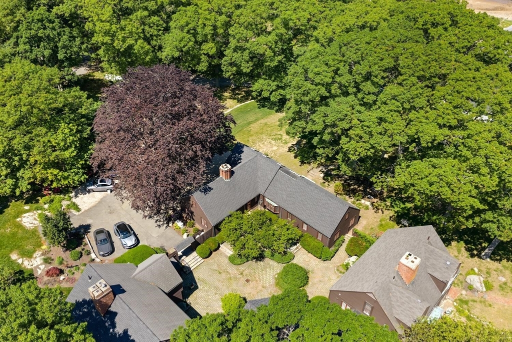 69 Dolliver Neck Rd