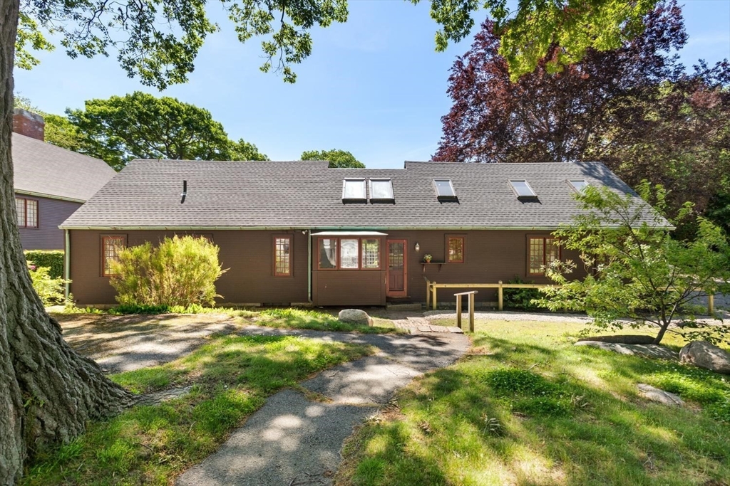 69 Dolliver Neck Rd