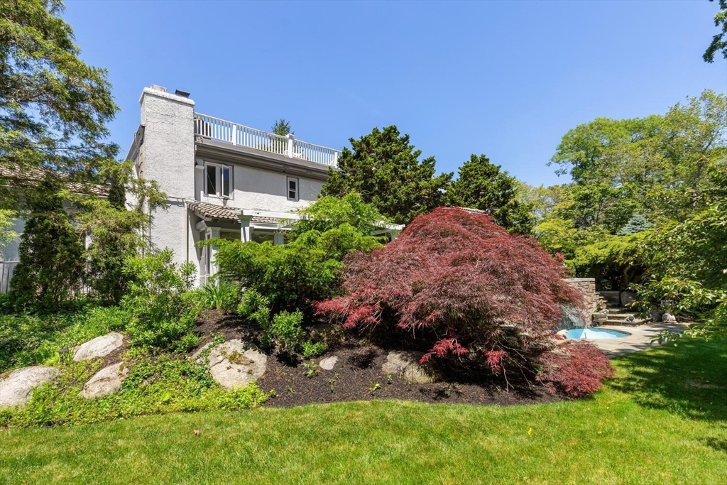 20 Woodholm Rd