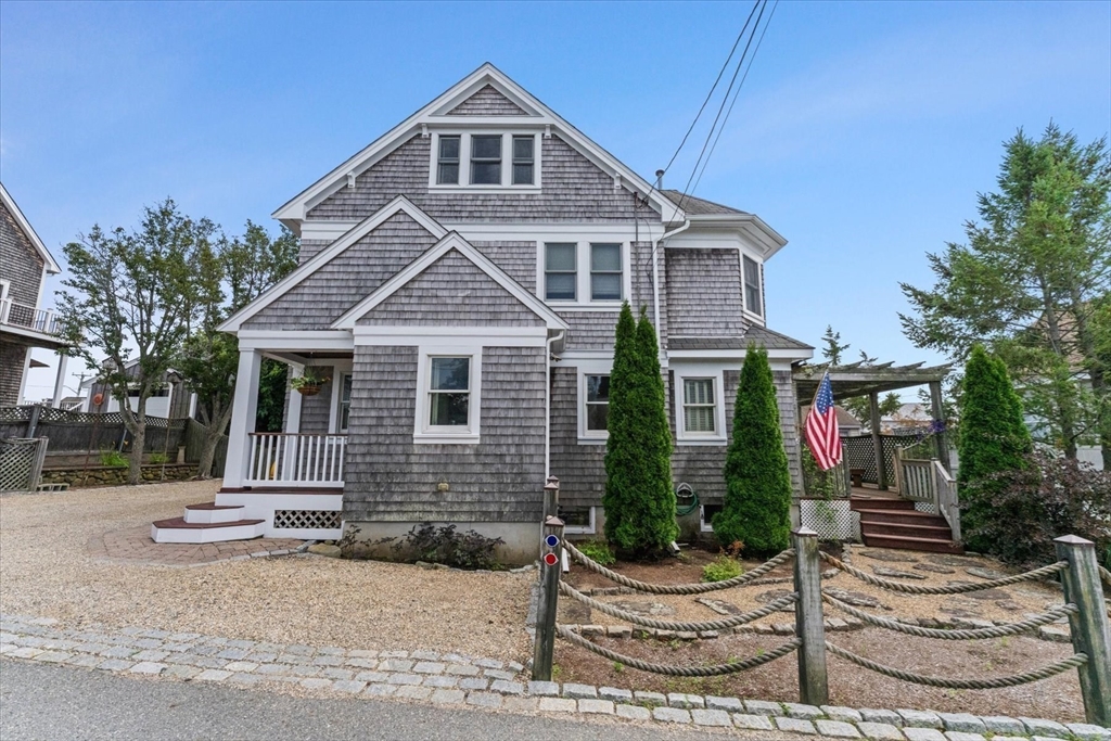 9 62nd St