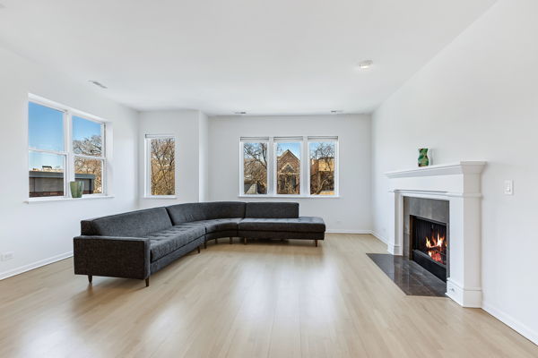 2654 N Racine Avenue Unit: 3