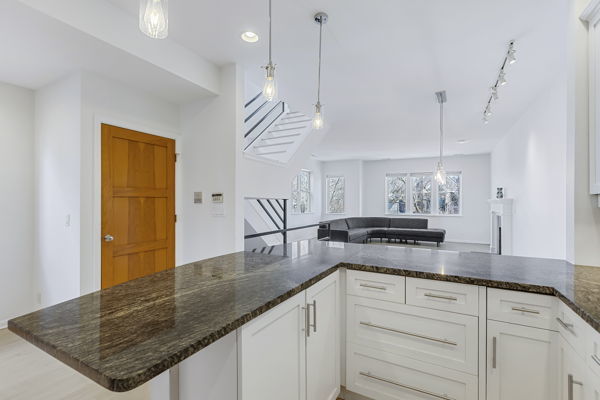 2654 N Racine Avenue Unit: 3