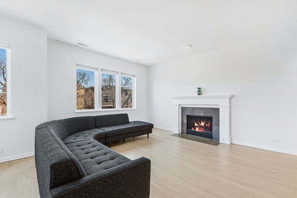 2654 N Racine Avenue Unit: 3