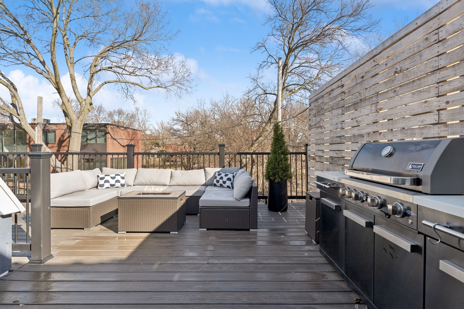 1030 E 49th Street