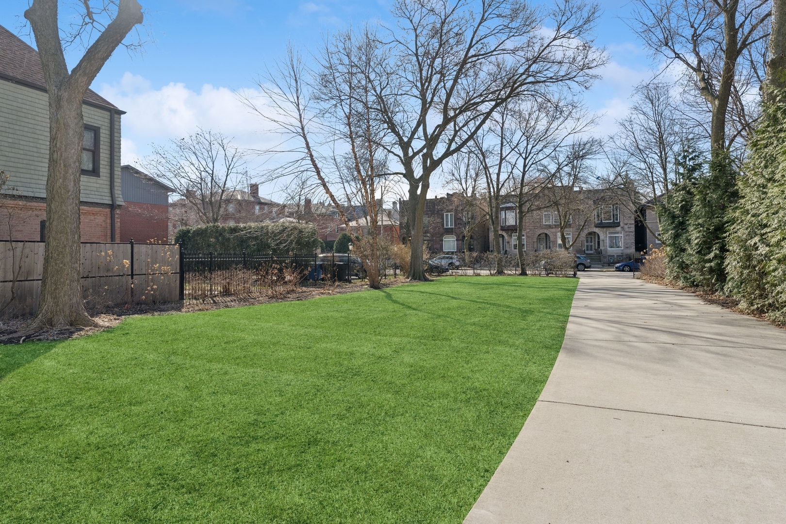 1030 E 49th Street