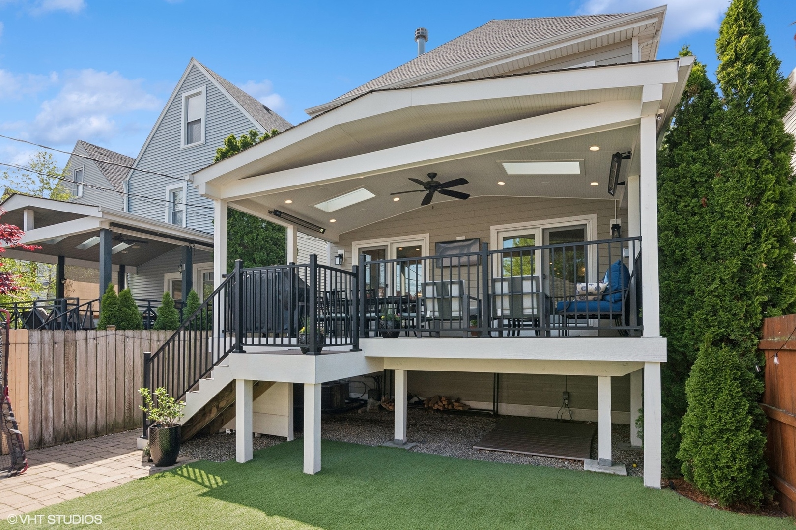 2450 W Warner Avenue