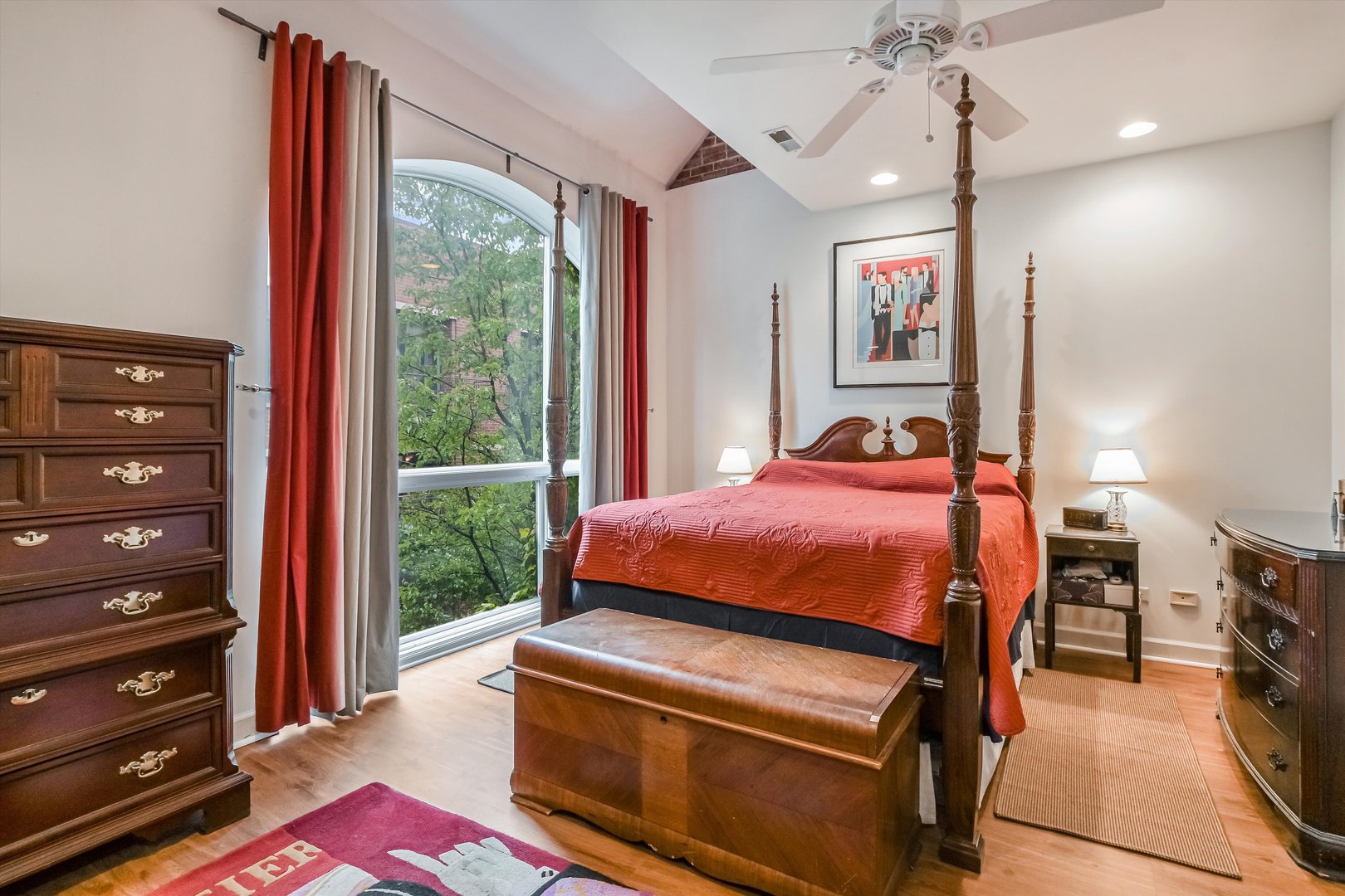 26 E 14th Place Unit: 6W