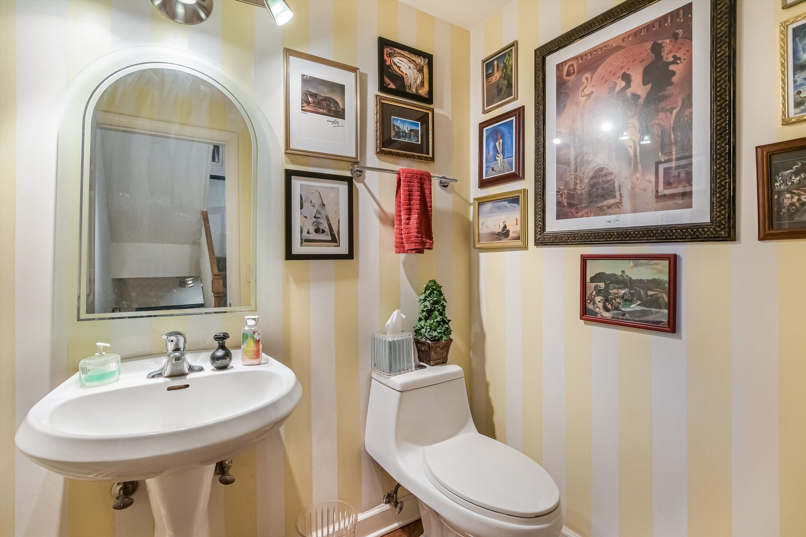 26 E 14th Place Unit: 6W