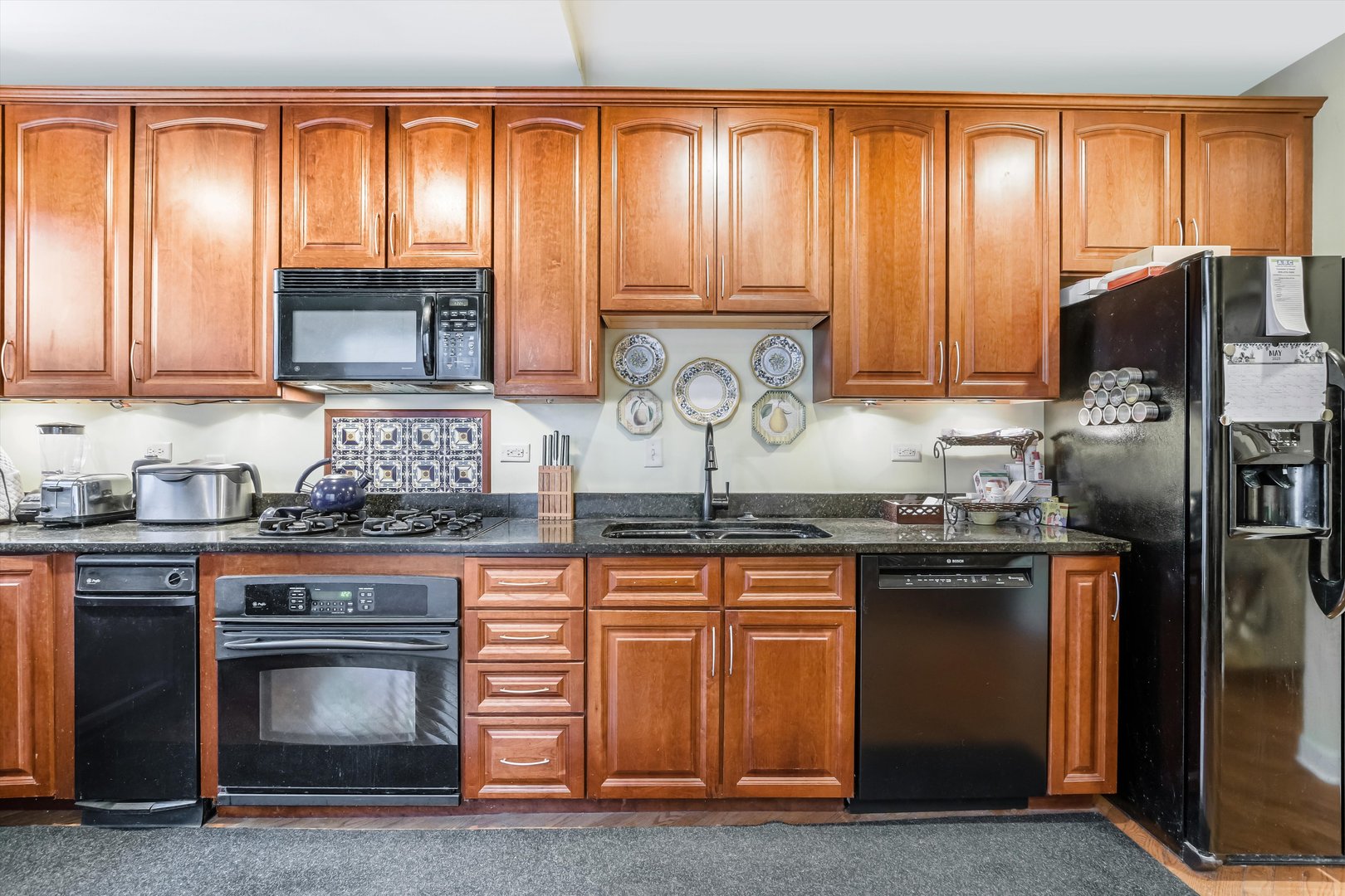 26 E 14th Place Unit: 6W