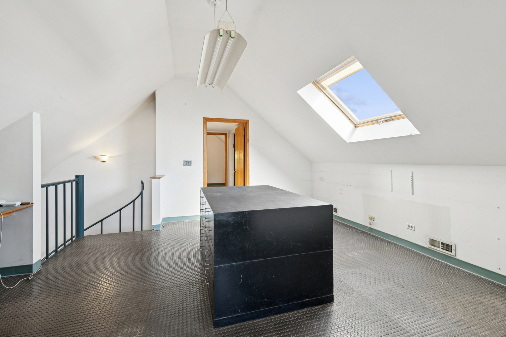 1329 W Nelson Street