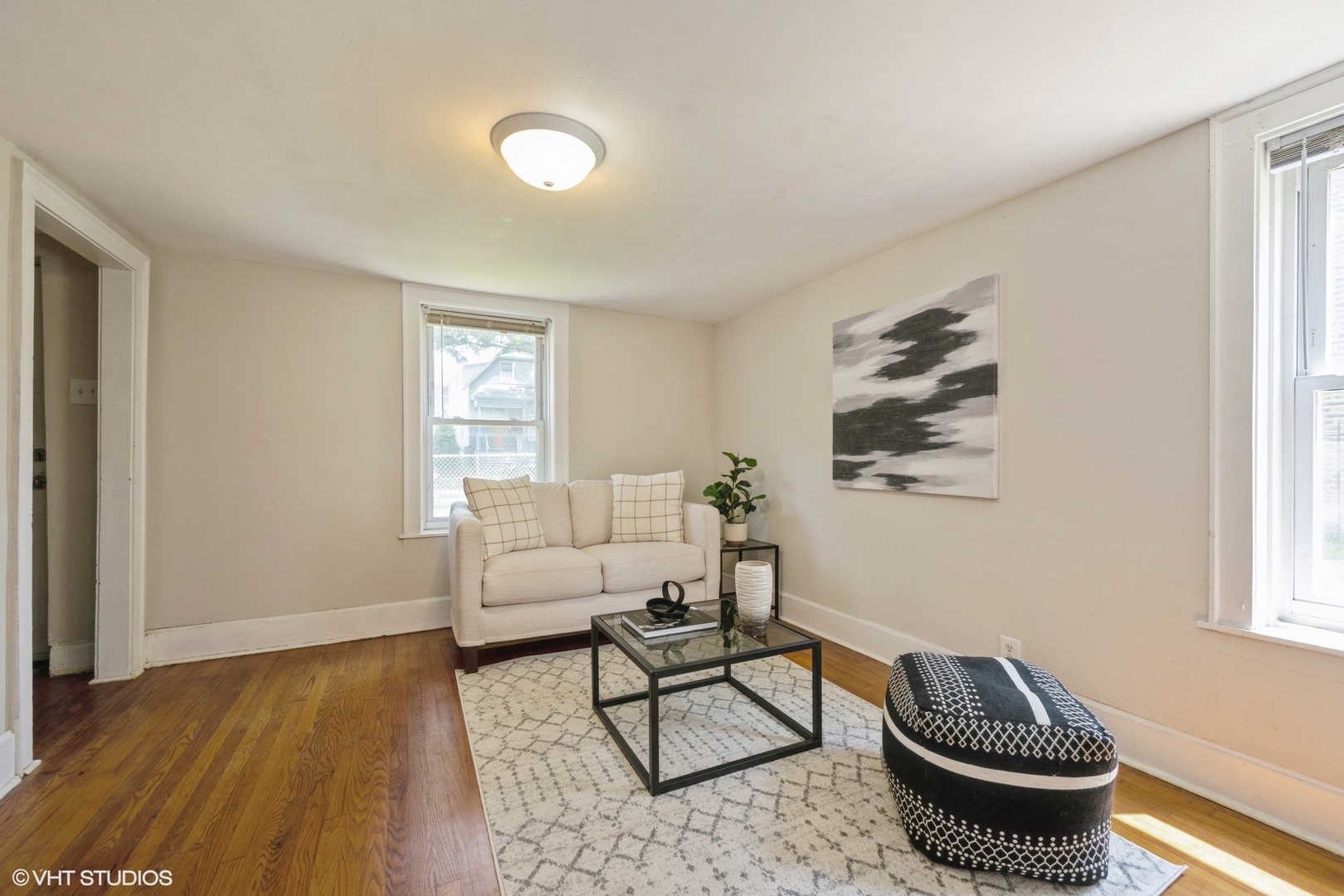 3010 N Albany Avenue Unit: 1