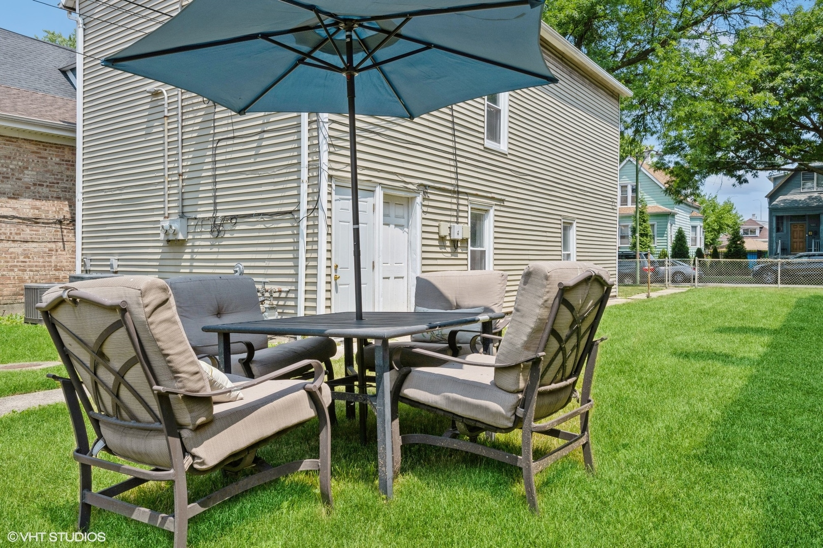 3010 N Albany Avenue Unit: 1