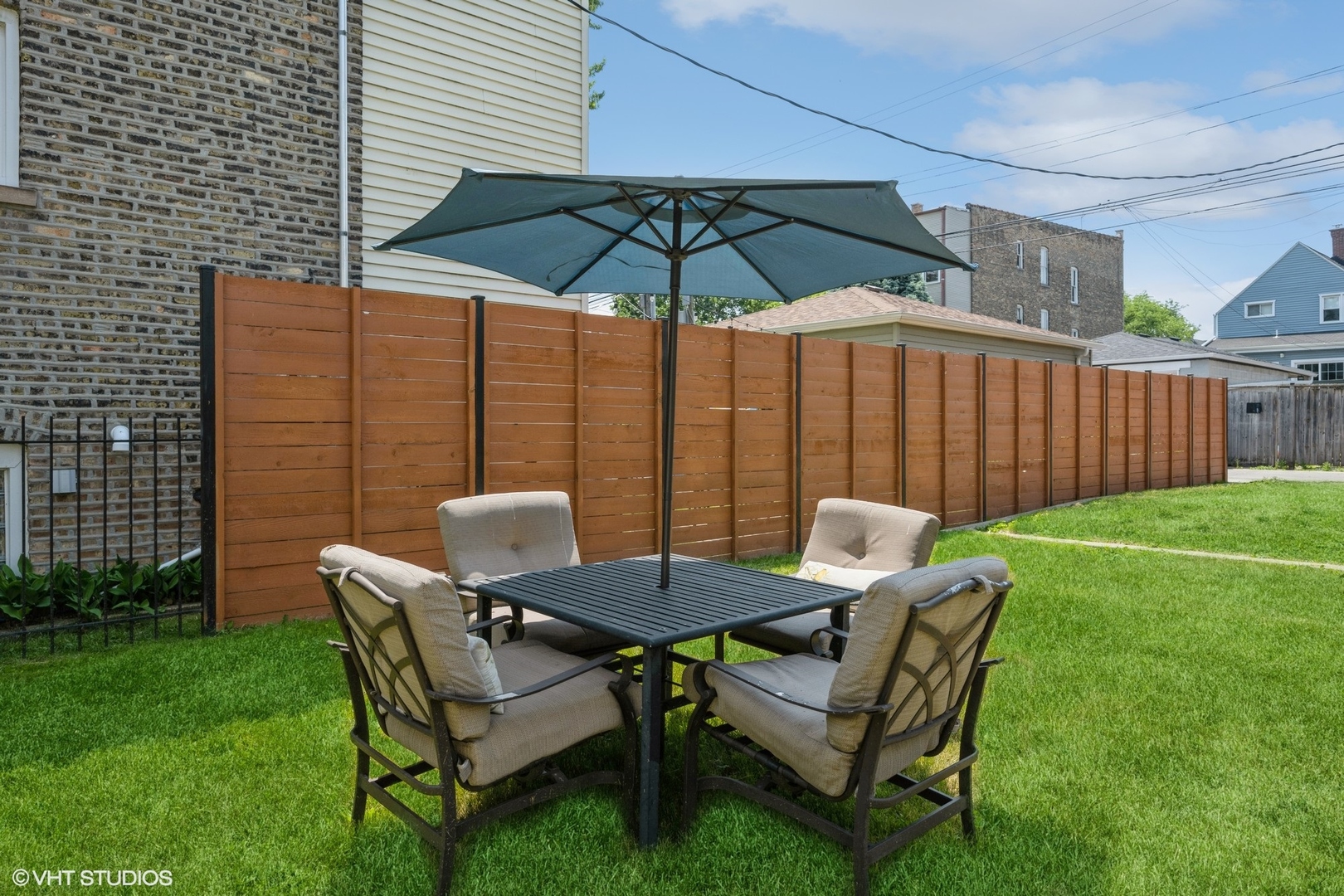 3010 N Albany Avenue Unit: 1