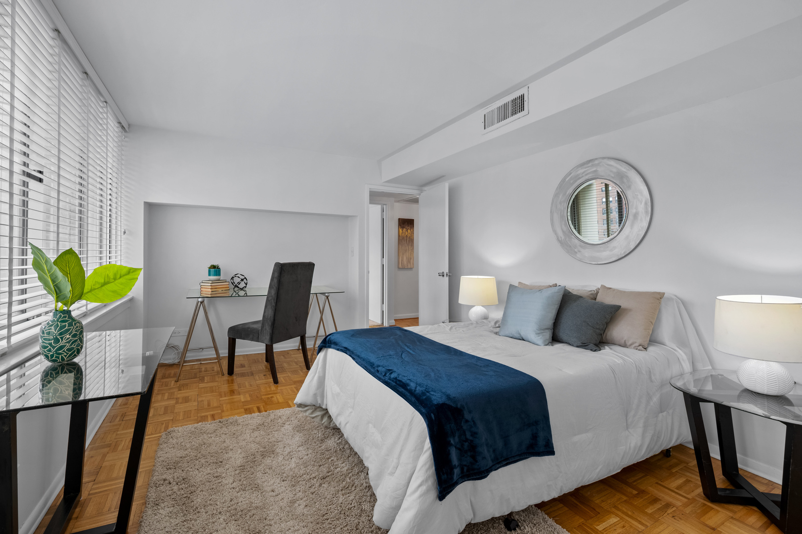 1 E Schiller Street Unit: 10D