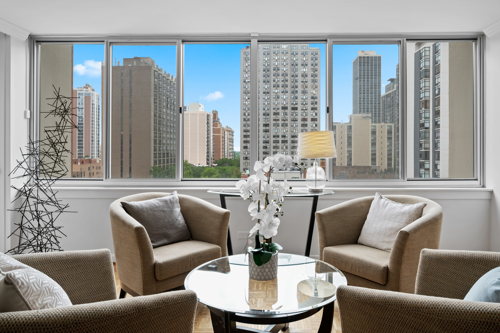 1 E Schiller Street Unit: 10D