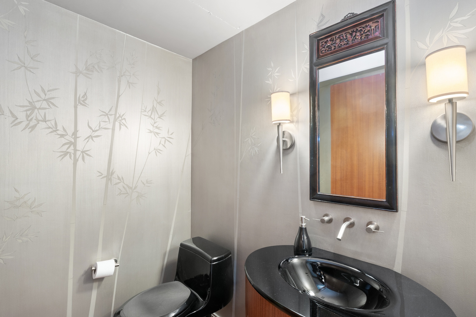 130 N Garland Court Unit: 2711-12