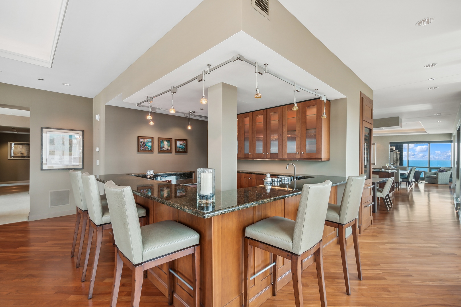 130 N Garland Court Unit: 2711-12