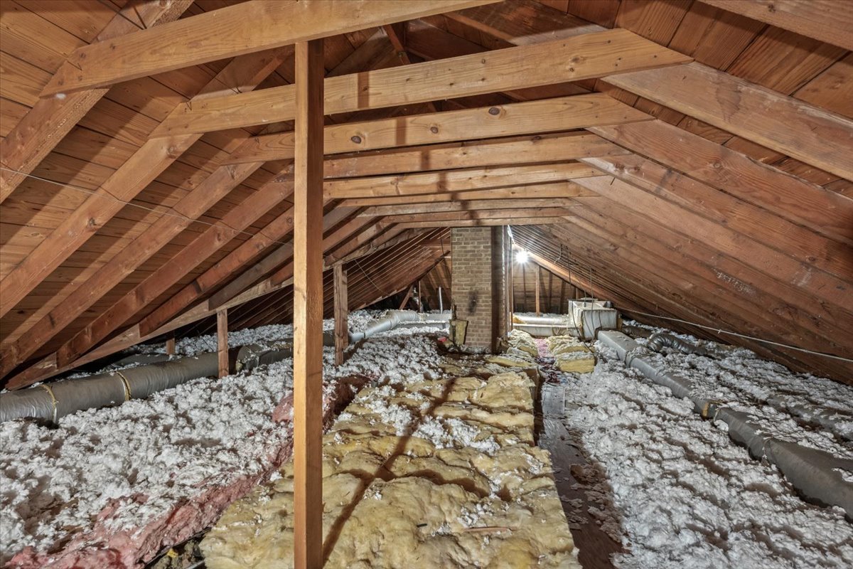 4541 Middaugh Avenue